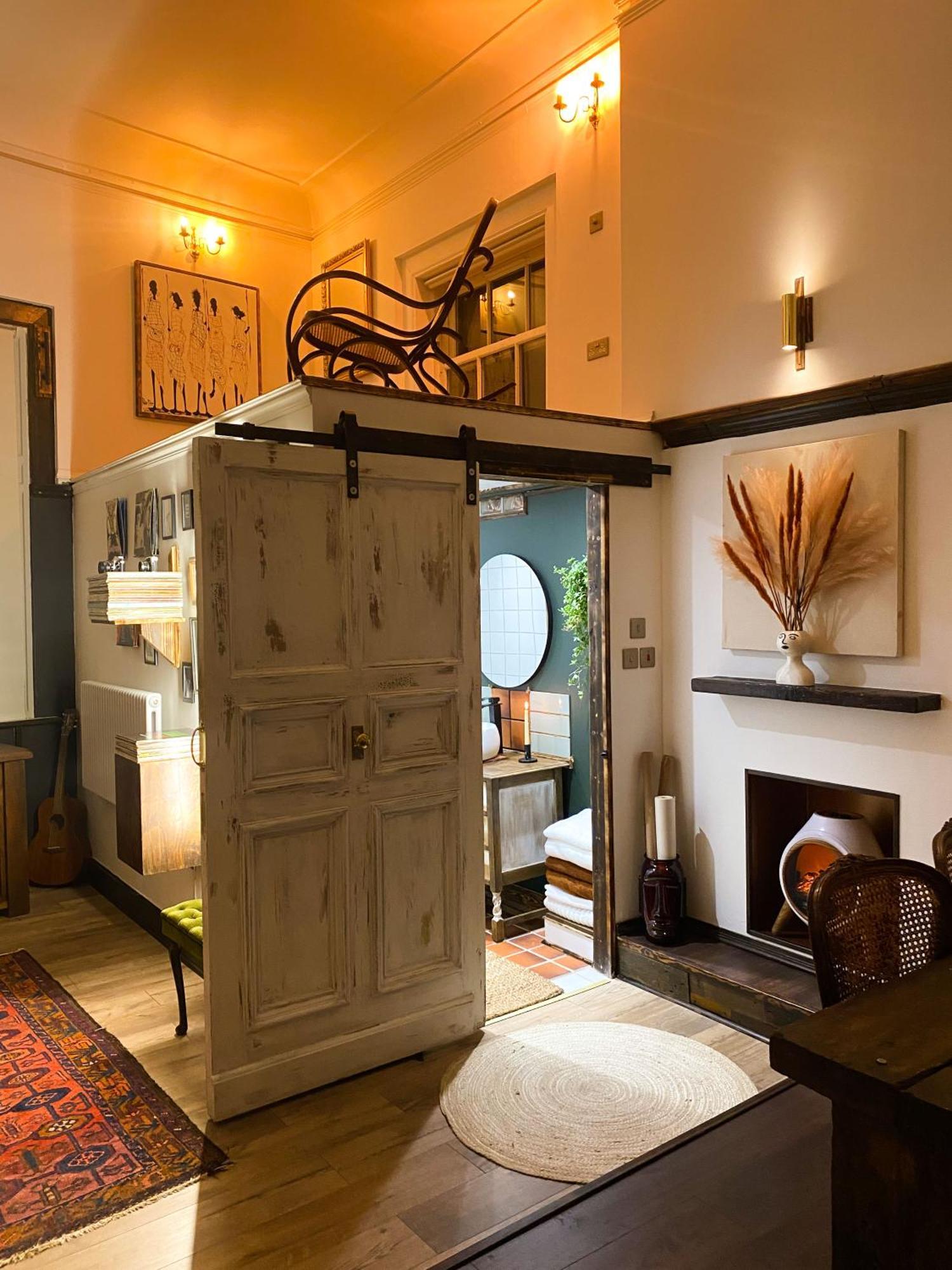 Spacious & Light Studio Loft Alloa Extérieur photo